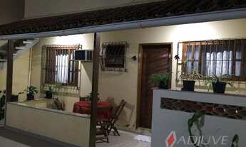 Imagem 2: Casa independente 3 quartos e possui um anexo com mais 1 quarto