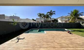 Imagem 7: Casa de condomínio térrea para venda possui 490 metros quadrados com 4 quartos