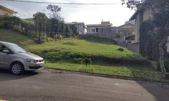 Imagem 3: Ótima metragem de frente, rua tranquila