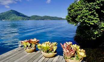 Imagem 2: CASA EM CONDOMÍNIO FECHADO EM ANGRA DOS REIS - 420m²