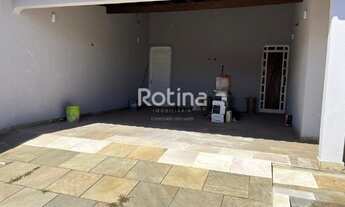 Imagem 3: Casa para aluguel, 3 quartos, 3 suítes, 2 vagas, Marta Helena - Uberlândia/MG