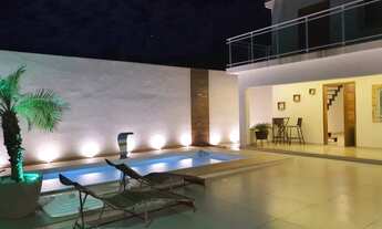 Imagem 2: Vendo Casa de Luxo c/ Piscina e Área de Lazer