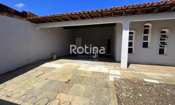 Imagem 2: Casa para aluguel, 3 quartos, 3 suítes, 2 vagas, Marta Helena - Uberlândia/MG