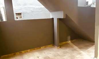 Imagem 2: Casa coroa grande água e luz incluso