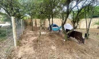 Imagem 3: Camping no Centrinho da Praia do Rosa - SC