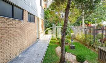 Imagem 4: Apartamento com 124m² repleto de armários planejados, 4 dormitórios sendo 1 suíte com clos