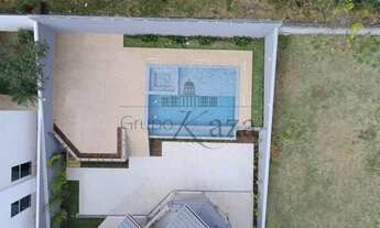 Imagem 6: Mansão - Condomínio Jardim das Colinas - 5 Dormitórios - suíte com lareira/ Piscina Priva