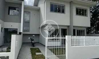 Imagem: FAC_Lindo sobrado com dois quartos sendo