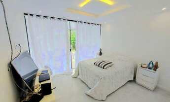 Imagem 4: Lopes Enjoy vende linda casa em centro de terreno, com 4 suítes, casa super completa com 3