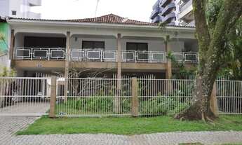 Imagem 2: Imóvel para venda possui 700 metros quadrados com 9 quartos em Centro - Guaratuba - PR