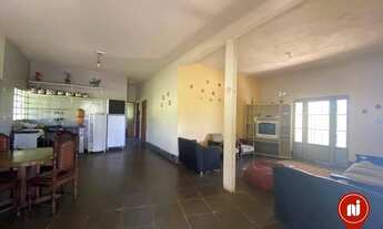 Imagem 2: Casa com 3 dormitórios para alugar, 100 m² por R$ 3.000,00/mês - Vila Tania - Mário Campos