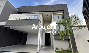 Imagem 3: Alto Padrão e Sofisticação na 507 Sul Sobrado em Frente à Praça com Piscina e Varanda Gou