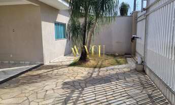 Imagem 4: Casa à venda com churrasqueira, hidromassagem e quintal gramado. Praça da Bíblia