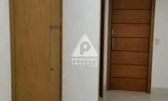 Imagem 3: SALA COMERCIAL AMPLA, COM 2 BANHEIROS E REFORMADA NO CENTRO DO RIO