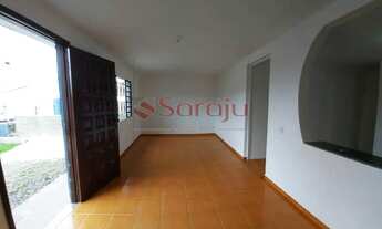 Imagem 3: Saraju Imobiliária aluga casa térrea com 2 dormitórios no Cajuru