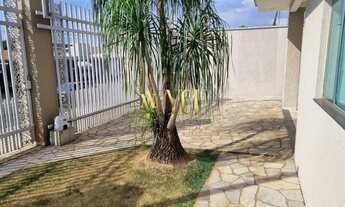 Imagem 3: Casa à venda com churrasqueira, hidromassagem e quintal gramado. Praça da Bíblia