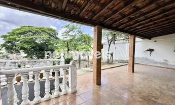 Imagem 4: Casa com 04 quartos e 06 vagas para Locação no Bairro Dom Bosco!