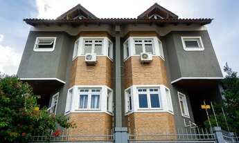 Imagem 2: Ampla casa com 3 quartos e 3 box no jardim itu