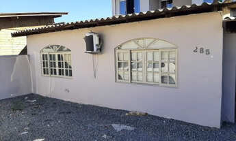 Imagem: Casa de dois quartos para aluguel