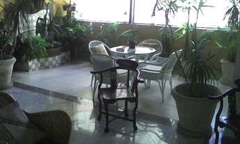 Imagem 4: Apartamento de 216 metros quadrados no bairro Ipanema com 4 quartos