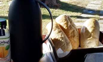 Imagem 2: Casa pé na Areia no canto direito em Geribá ao lado do Fishbone