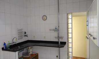 Imagem 7: Apartamento com sala, 2 quartos, + 1 revertido, 2 banheiros, depencias completas, garagem