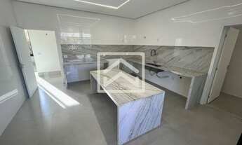 Imagem 3: CASA DE ESQUINA IMPONENTE E MODERNA! QUALIDADE CONSTRUTIVA DIFERENCAIDA