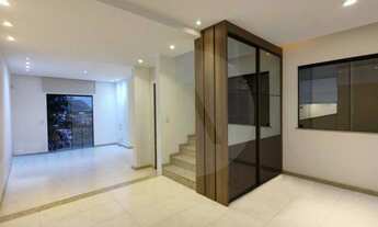 Imagem 6: Imobiliária Agatê Imóveis vende Excelente Casa Triplex de 210m² Itaipu - Niterói por 900 m