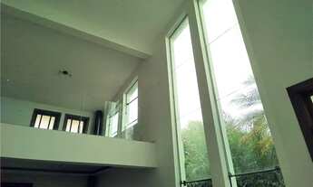 Imagem 3: Casa para Locação em Aldeia da Serra 350m2 3 suítes , amplos e luminosos ambientes