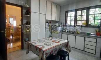 Imagem 6: Casa para Venda em Carapicuíba, Granja Viana, 3 dormitórios, 1 suíte, 2 banheiros, 2 vagas