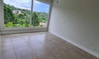 Imagem 5: Casa para Venda em Cotia, Granja Viana, 4 dormitórios, 4 suítes, 6 banheiros, 4 vagas