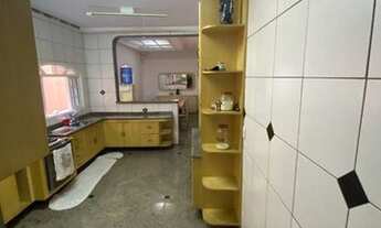 Imagem 3: Sobrado com 5 dormitórios, 332 m² - venda por R$ 700.000,00 ou aluguel por R$ 2.200,00/mês