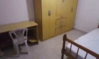 Imagem: Quarto para rapazes na Fanny com estacionamento