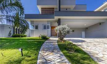 Imagem: Vende se Charmosa Casa de Condomínio com