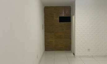 Imagem 6: Alugo sala Empresarial e/ou Comercial na Madalena/ Torre