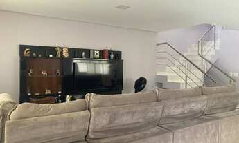 Imagem 3: Casa de condomínio para venda possui 280 metros quadrados com 4 quartos