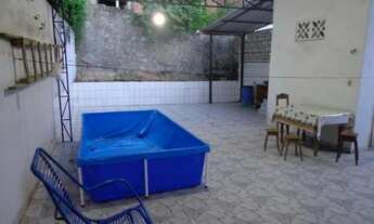 Imagem: /Casa no São Geraldo com quintal e garagem