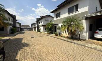 Imagem 5: SOBRADO ESPAÇOSO EM CONDOMÍNIO 4 QTS 1 SUÍTE 2 VAGAS DE GARAGEM ÁREA DE LAZER