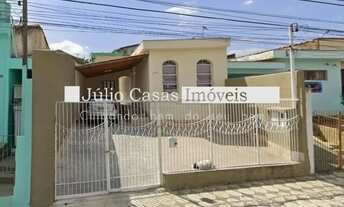 Imagem: Casa á venda com 2 quartos, 118,00 m2