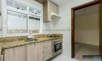 Imagem 3: Sobrado em Condomínio para Venda em Curitiba, Xaxim, 4 dormitórios, 1 suíte, 4 banheiros