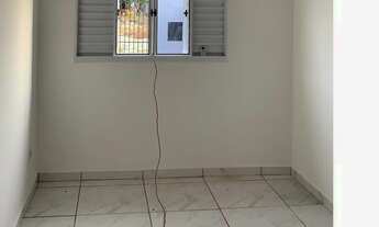 Imagem 2: Casa para venda tem 65 metros quadrados com 2 quartos, câmera, cerca elétrica