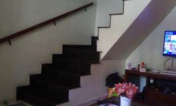 Imagem 2: Sobrado para venda possui 400 metros quadrados com 3 quartos em Jardim Zaira - Mauá - SP