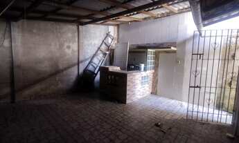 Imagem 2: BARBADA, VENDO CASA COM 3 KITNETS PRONTOS + ÁREA DE SERVIÇO (QUINTAL