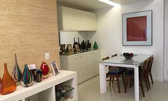 Imagem 3: Apartamento para venda tem 106 metros quadrados com 3 quartos em Lagoa - Rio de Janeiro