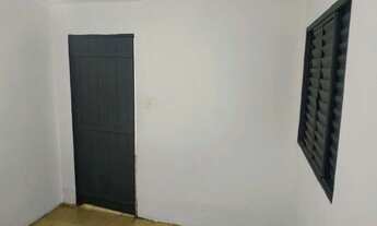 Imagem 5: Aluga-se casa de 2 cômodos + banheiro + área de serviço