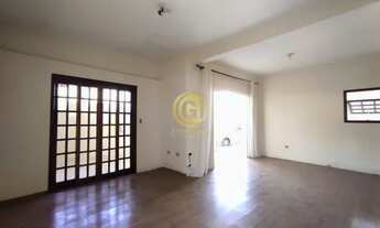 Imagem 2: CASA CENTRO LOCAÇÃO 3 QUARTOS SENDO 1 SUITE 1 VAGA