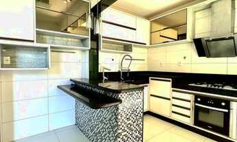 Imagem 6: Casa reformada com piscina privativa