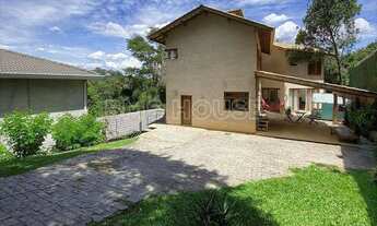 Imagem 3: Casa para Venda em Carapicuíba, Granja Viana, 3 dormitórios, 1 suíte, 3 banheiros, 4 vagas