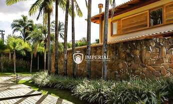 Imagem 2: Imóvel diferenciado, toda em madeira de demolição e acabamento incomparável