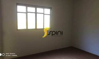 Imagem 2: Casa para locação com excelente localização ao lado da E.E Frei Egídio Parasi e prox. a UF